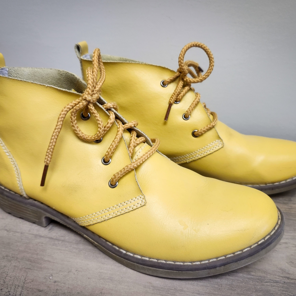 Yellow Leather Lace-Up Desert Boots